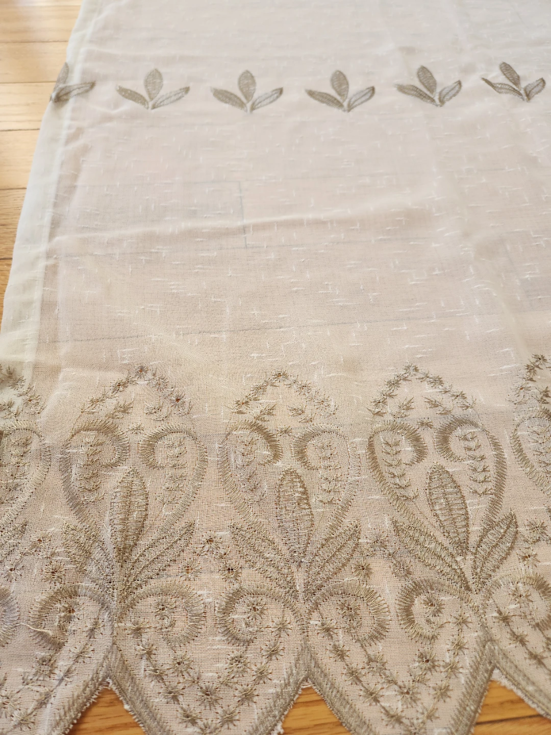 Ivory  Sheer Curtain with Embroidery 3 pcs - photo 2
