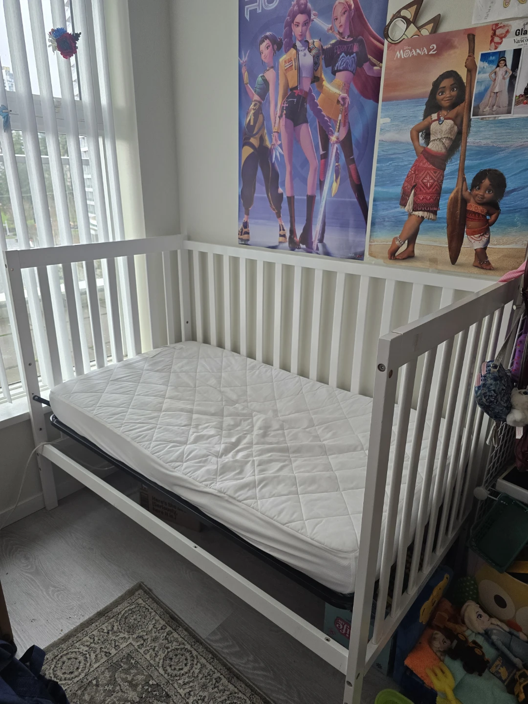 White Baby Crib with Mattress