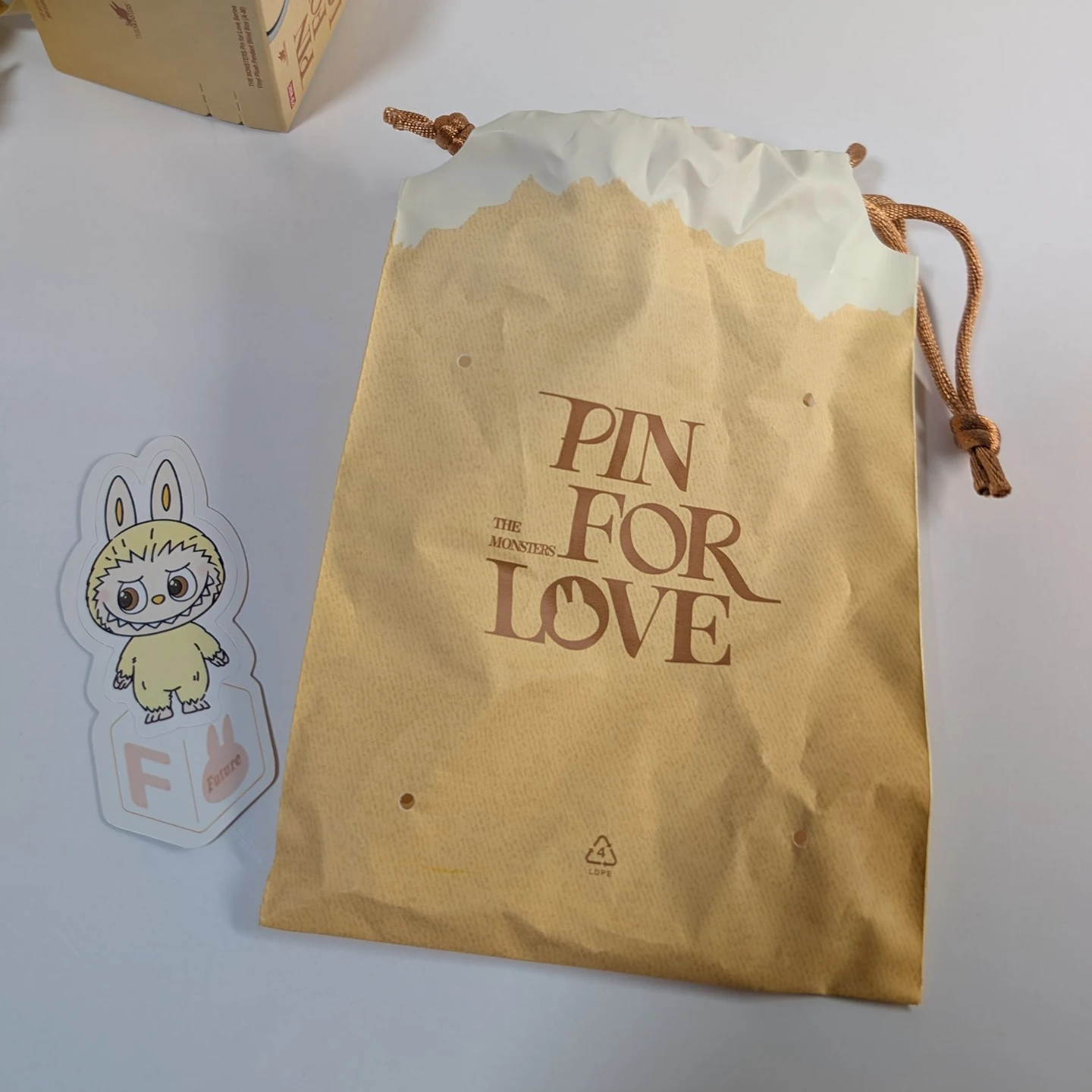 Labubu Pin For Love Series - F - Future - photo 5