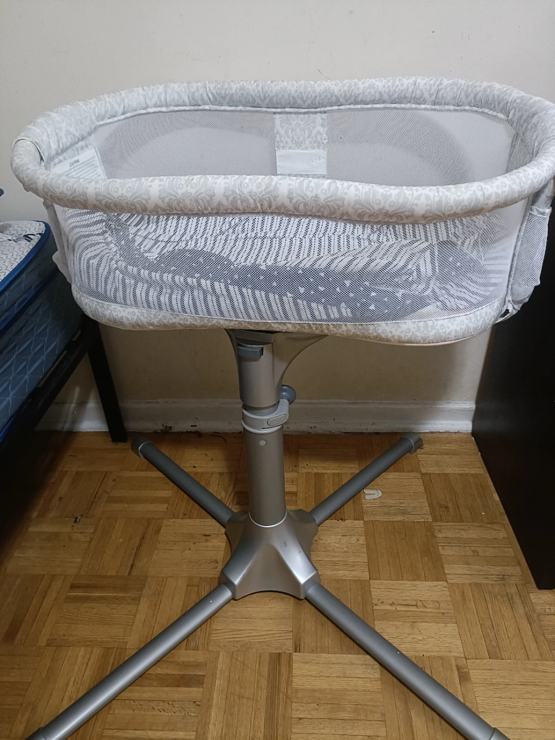Graco Dream Suite Bassinet