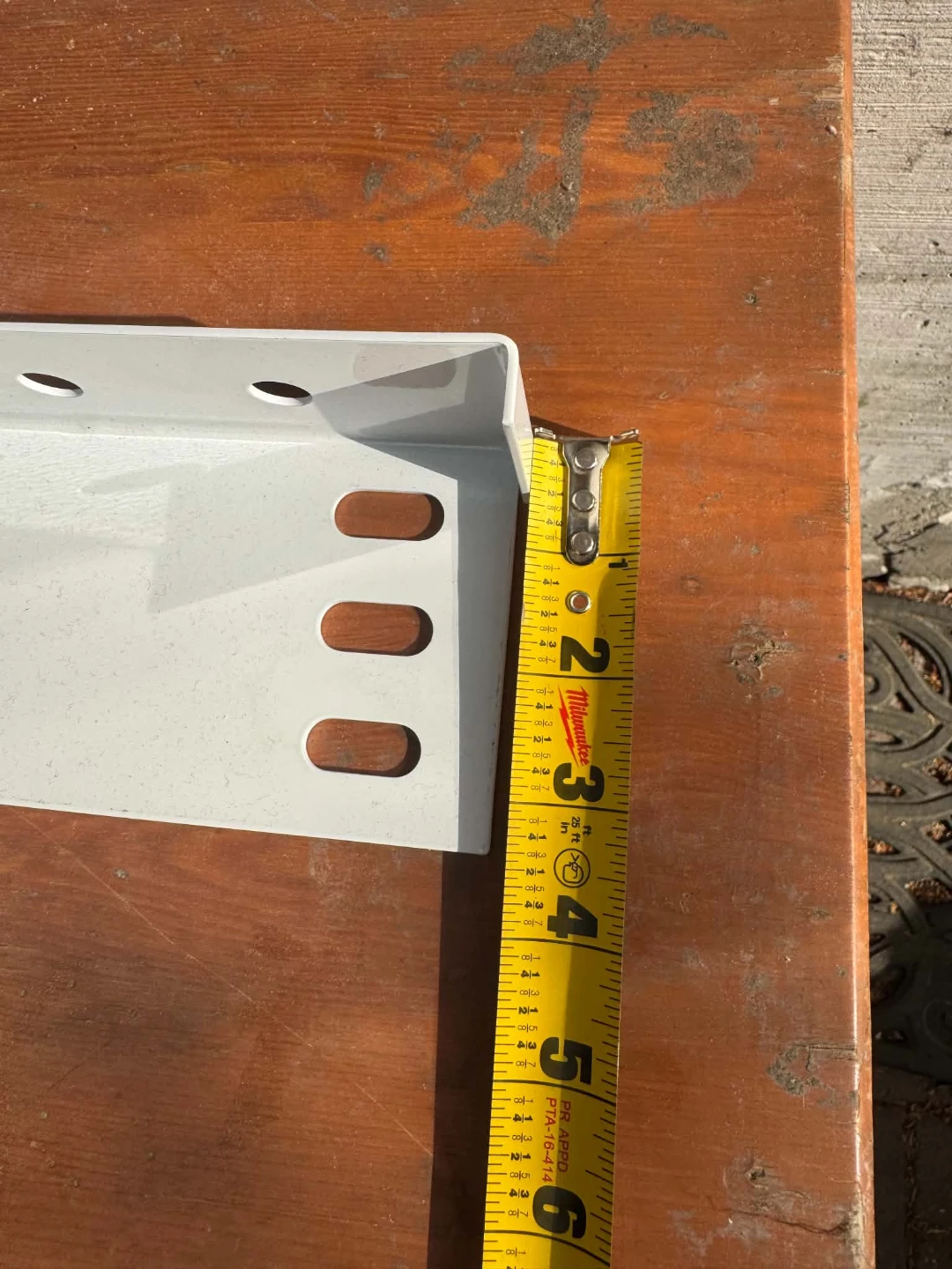 White Metal Bracket - photo 3