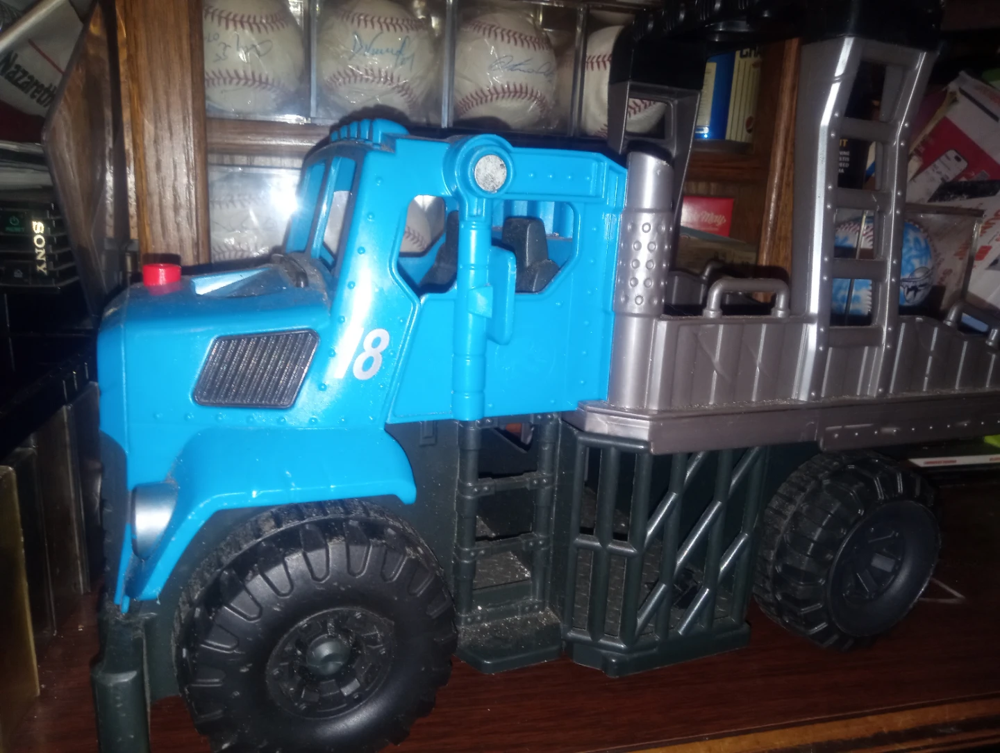 Mattel Jurassic World Die-Cast Vehicle - photo 3