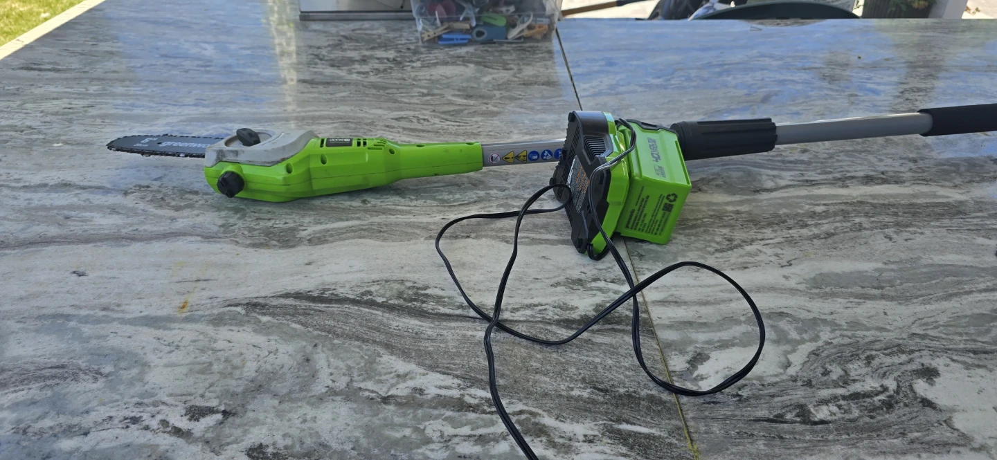Greenworks 20V Pole Saw with Battery - photo 3