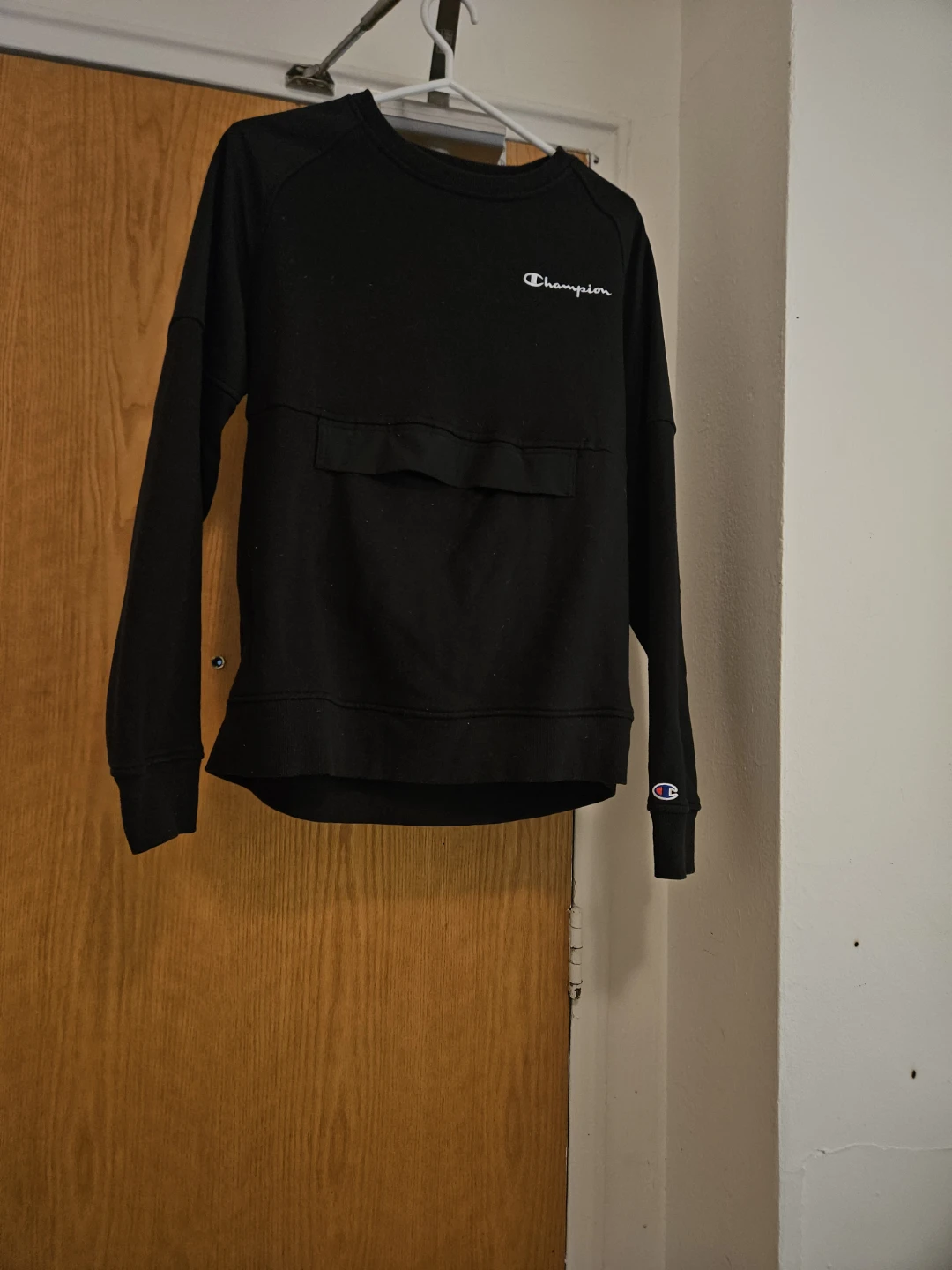 Champion Black Long Sleeve Sweatshirt
