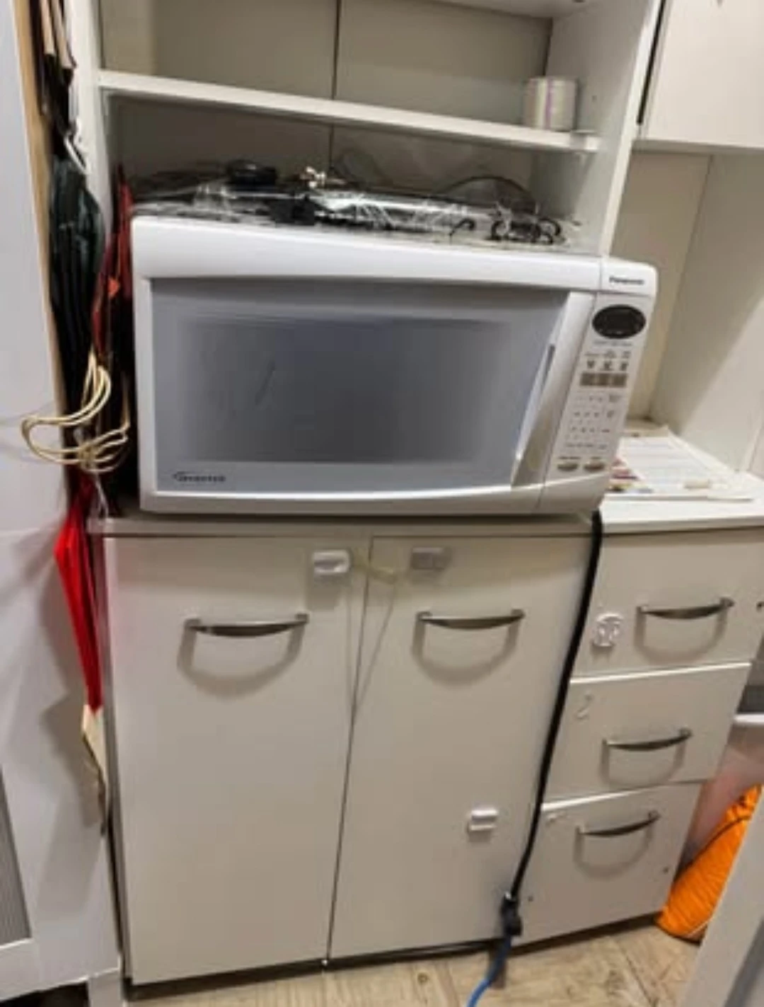 Microwave stand - photo 3