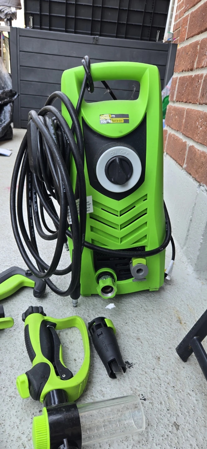 Used once Greenworks Pressure Washer