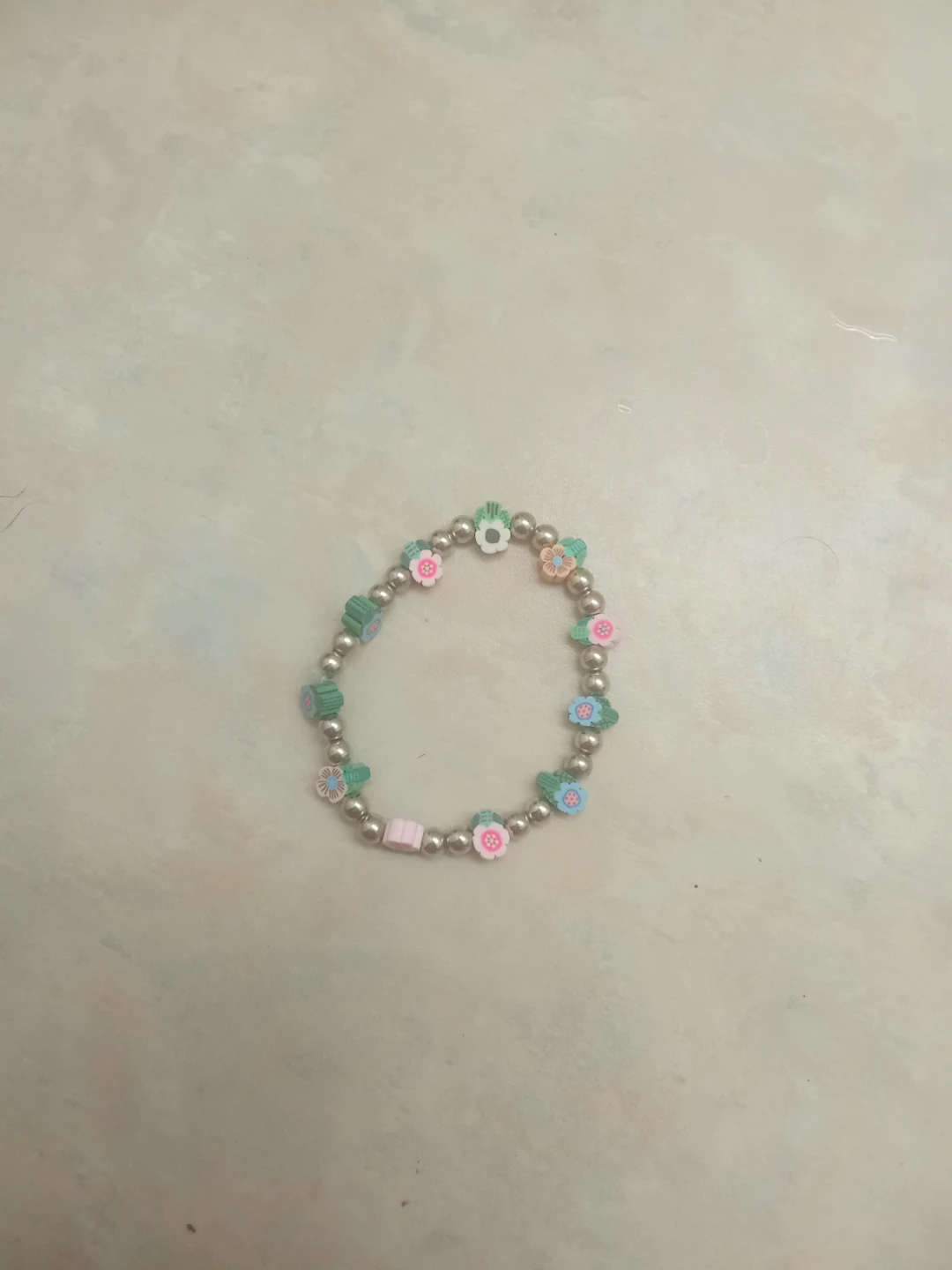 Beaded Bracelet with Flower Charms - photo 3