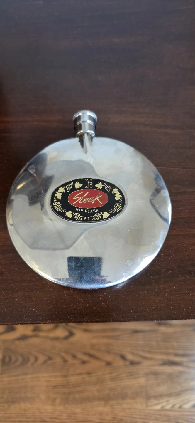 Sleek Hip Flask - photo 4