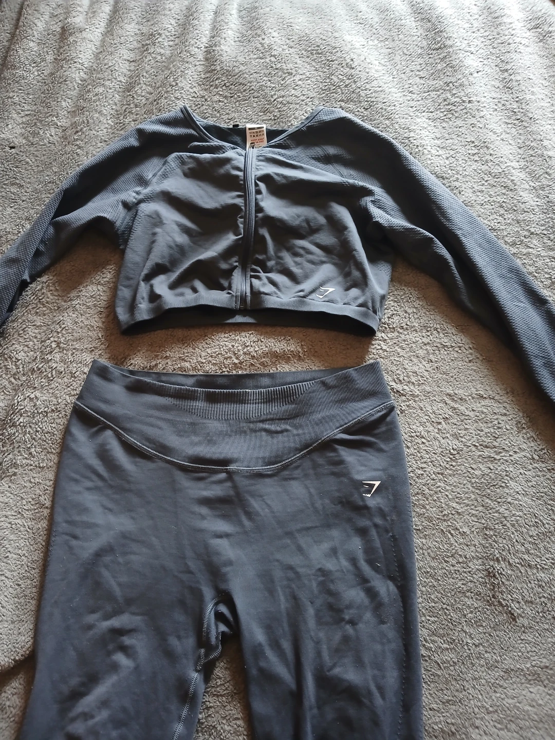 Gymshark Grey Crop Zip Jacket and Leggings Set XL - photo 2