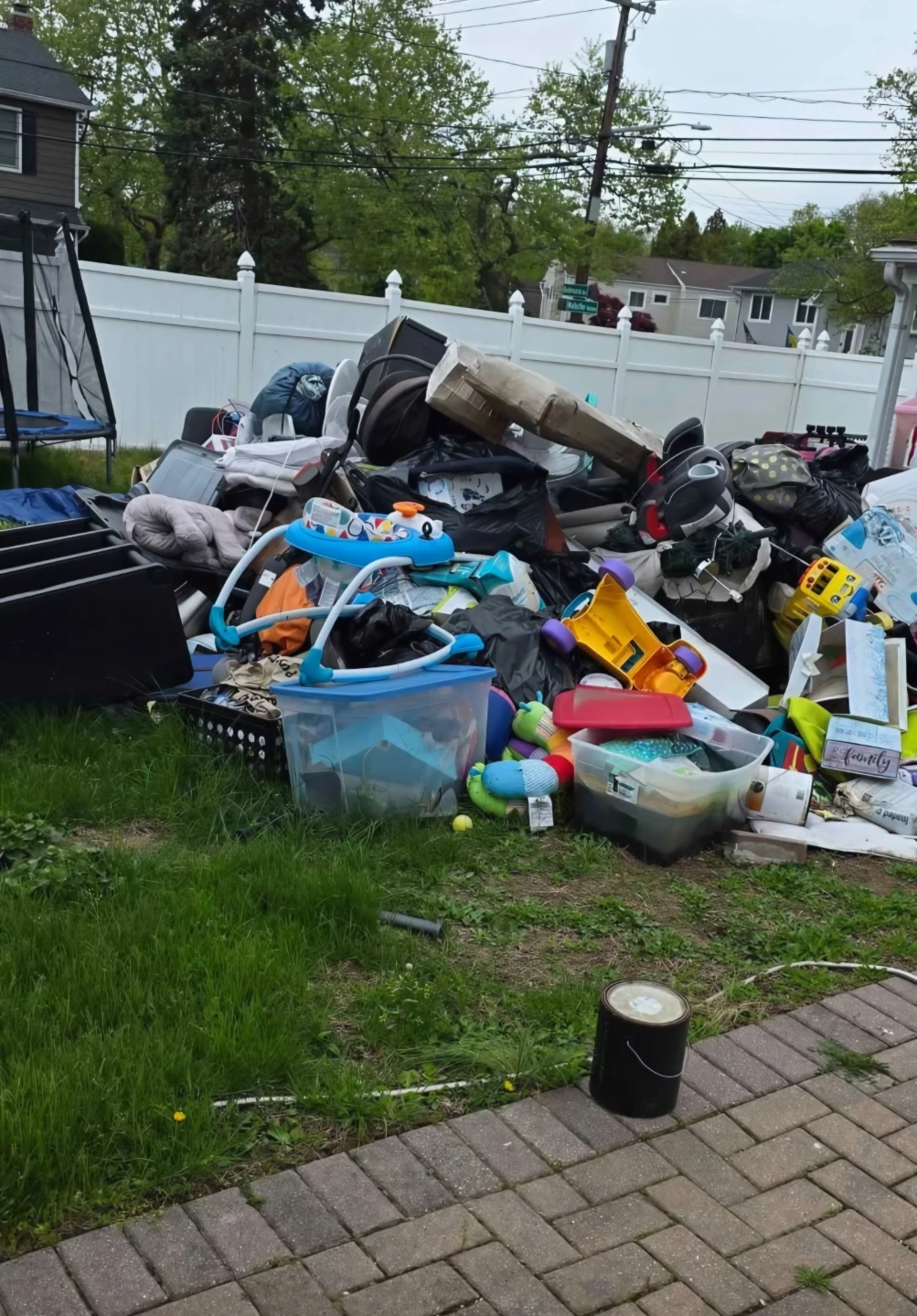 Same Day Junk Removal and Cleaning Services - photo 2