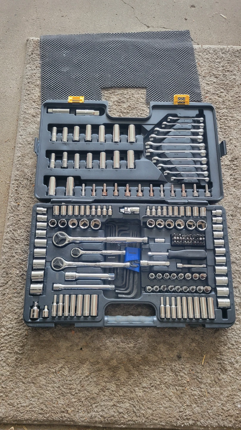 Mastercraft Socket Set with Case 187 pce