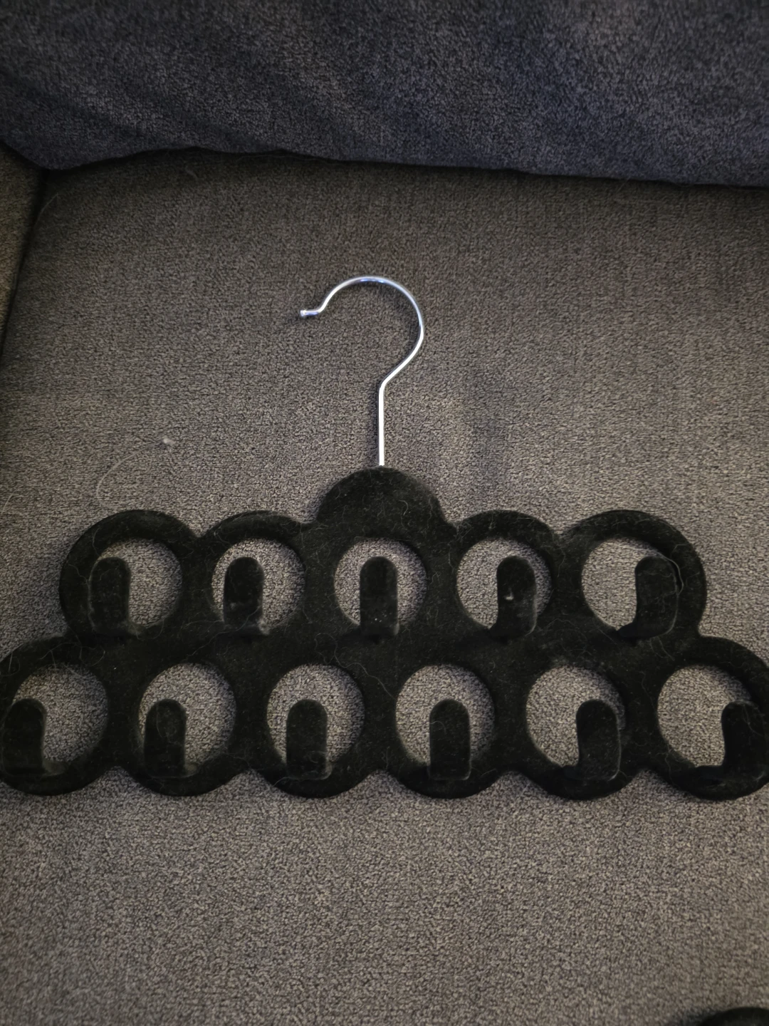 Belt/tie/spot metal hangers - photo 2