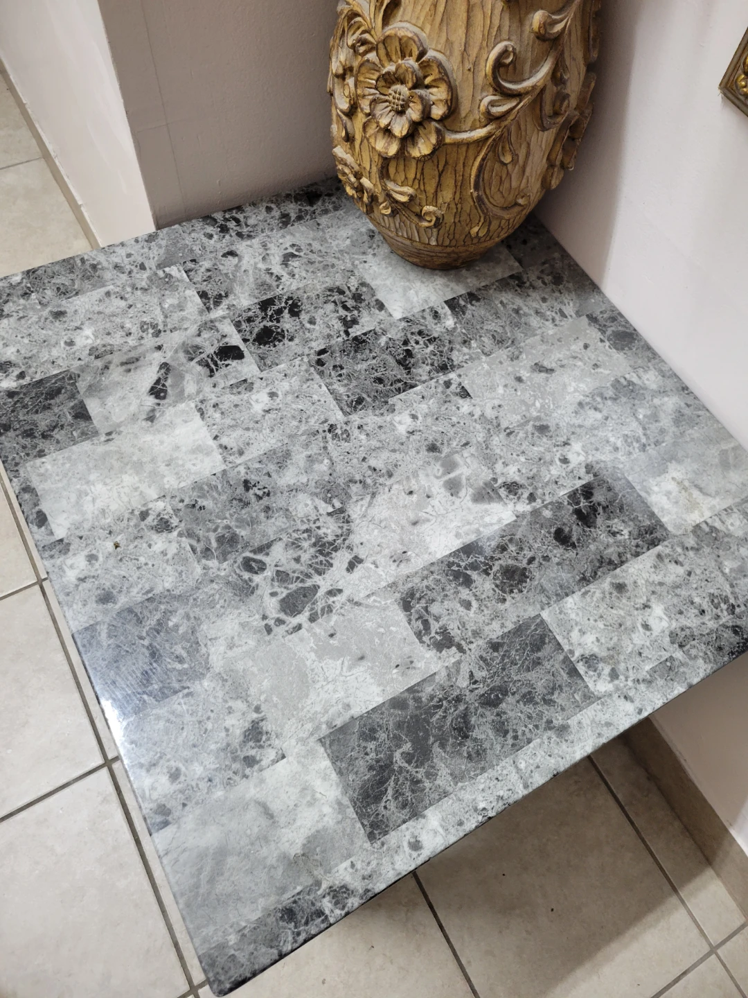 Marble pattern side table - photo 2