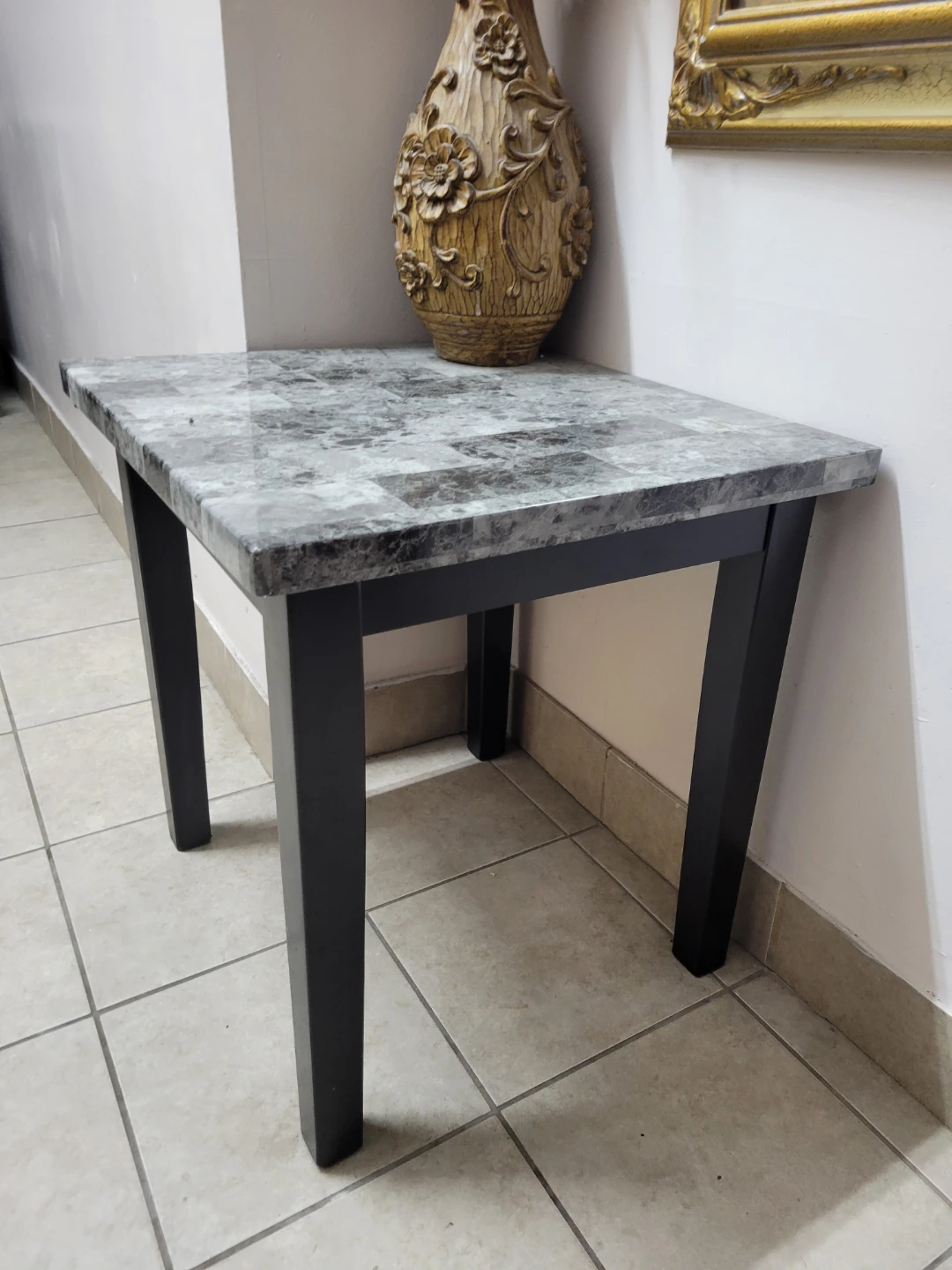 Marble pattern side table - photo 3