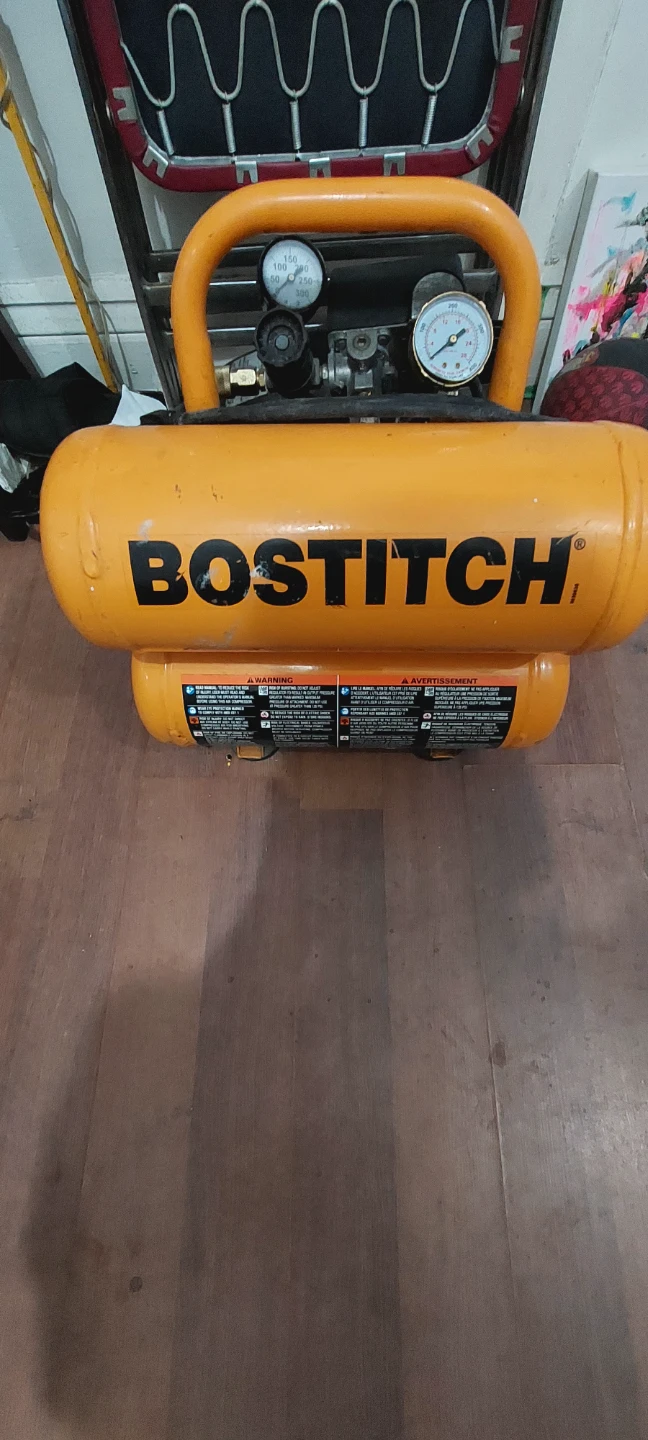 BOSTITCH Air Compressor