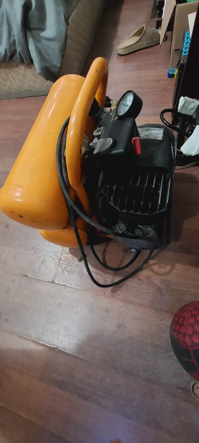 BOSTITCH Air Compressor - photo 2