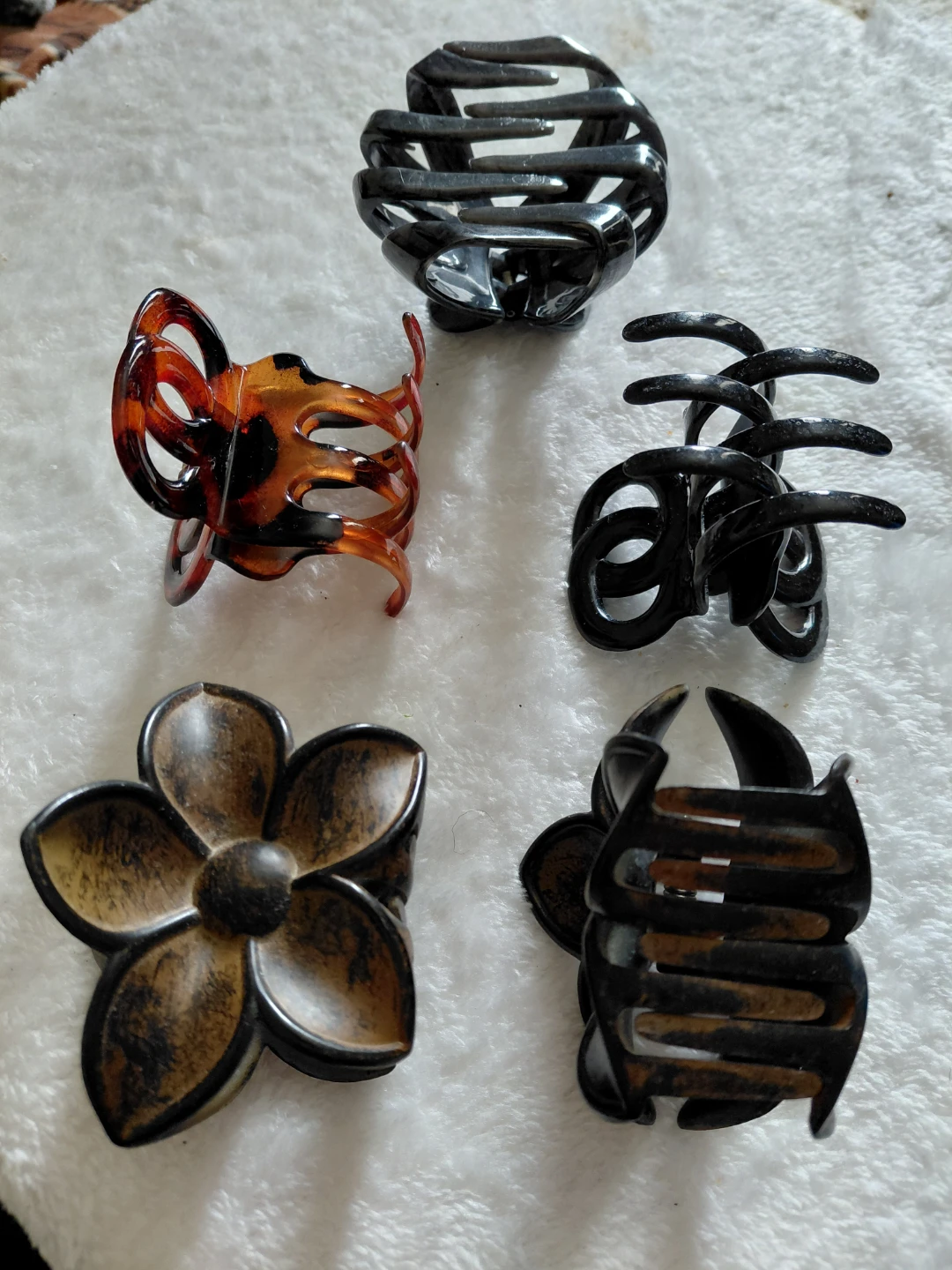 Lot of 5 Claw Hair Clips