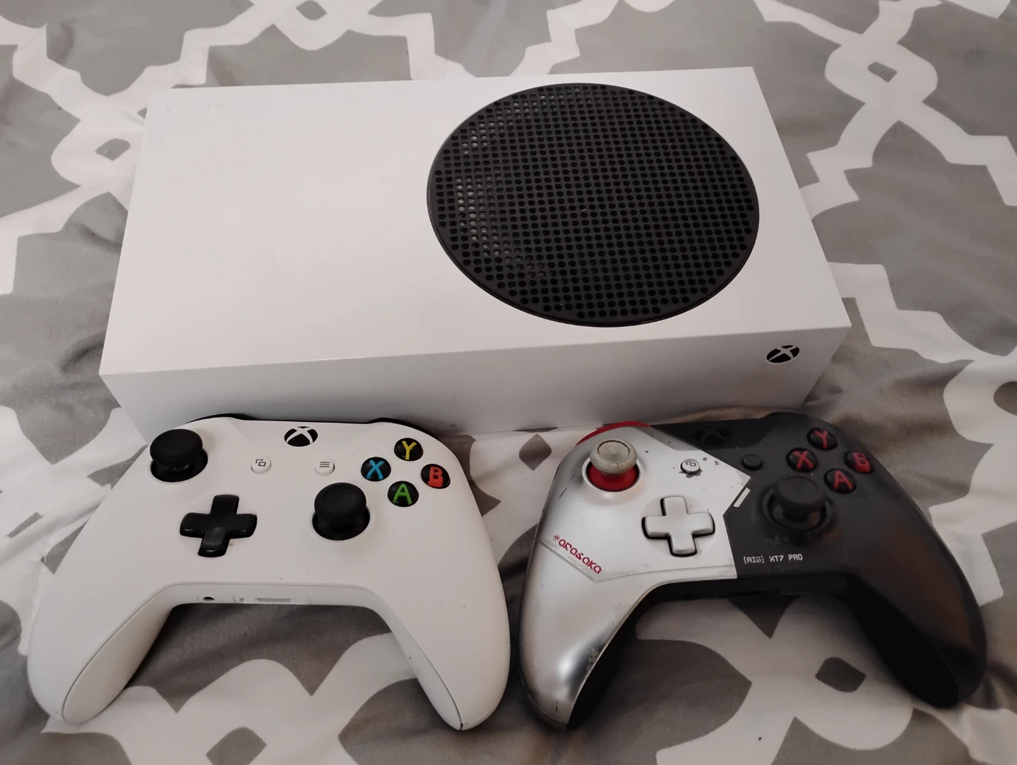 Xbox Series S Console with 2 Controllers and head set