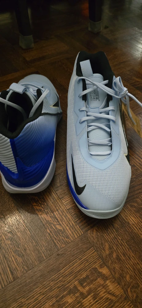 Nike G.T. Jump Academy Basketball Shoes