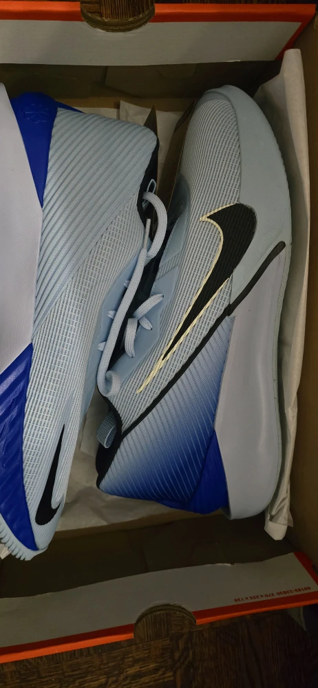 Nike G.T. Jump Academy Basketball Shoes - photo 2