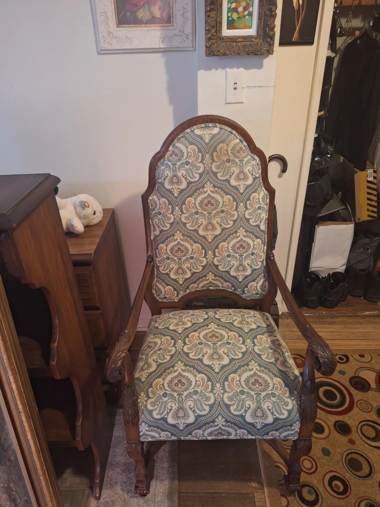 Ornate Upholstered Accent Chair - photo 4