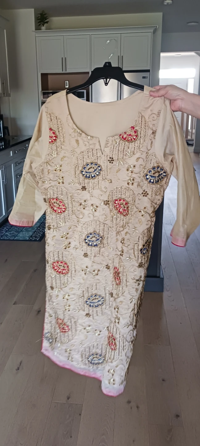 Embroidered Beige Kurti - Size large - photo 2