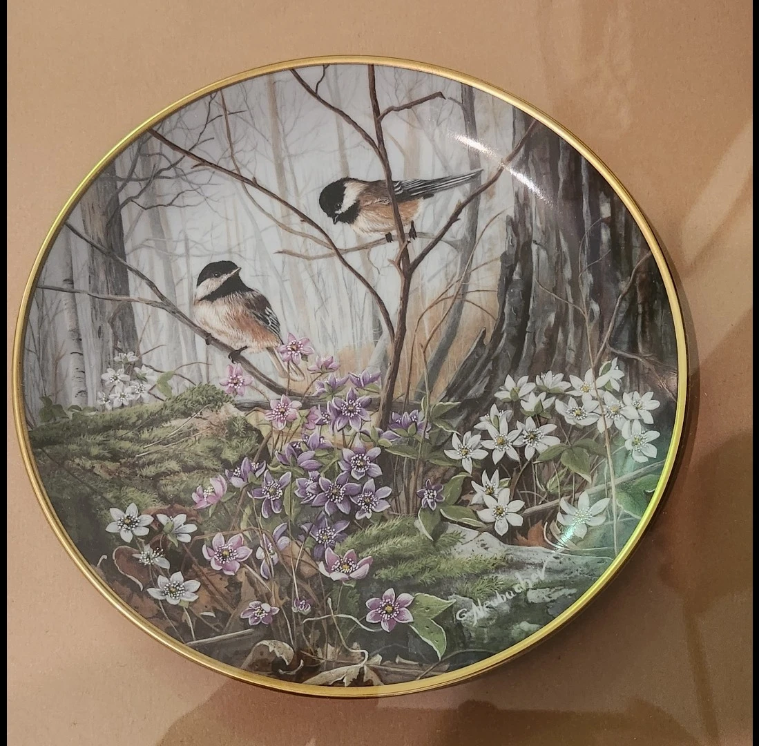 Kaiser G. Neubaher "Wild Flowers" Collector Plate - photo 2