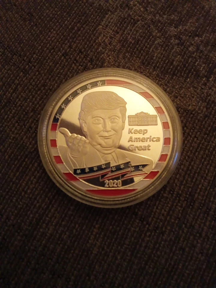 Donald Trump Keep America Great 2020 Commemorative Coin - photo 3