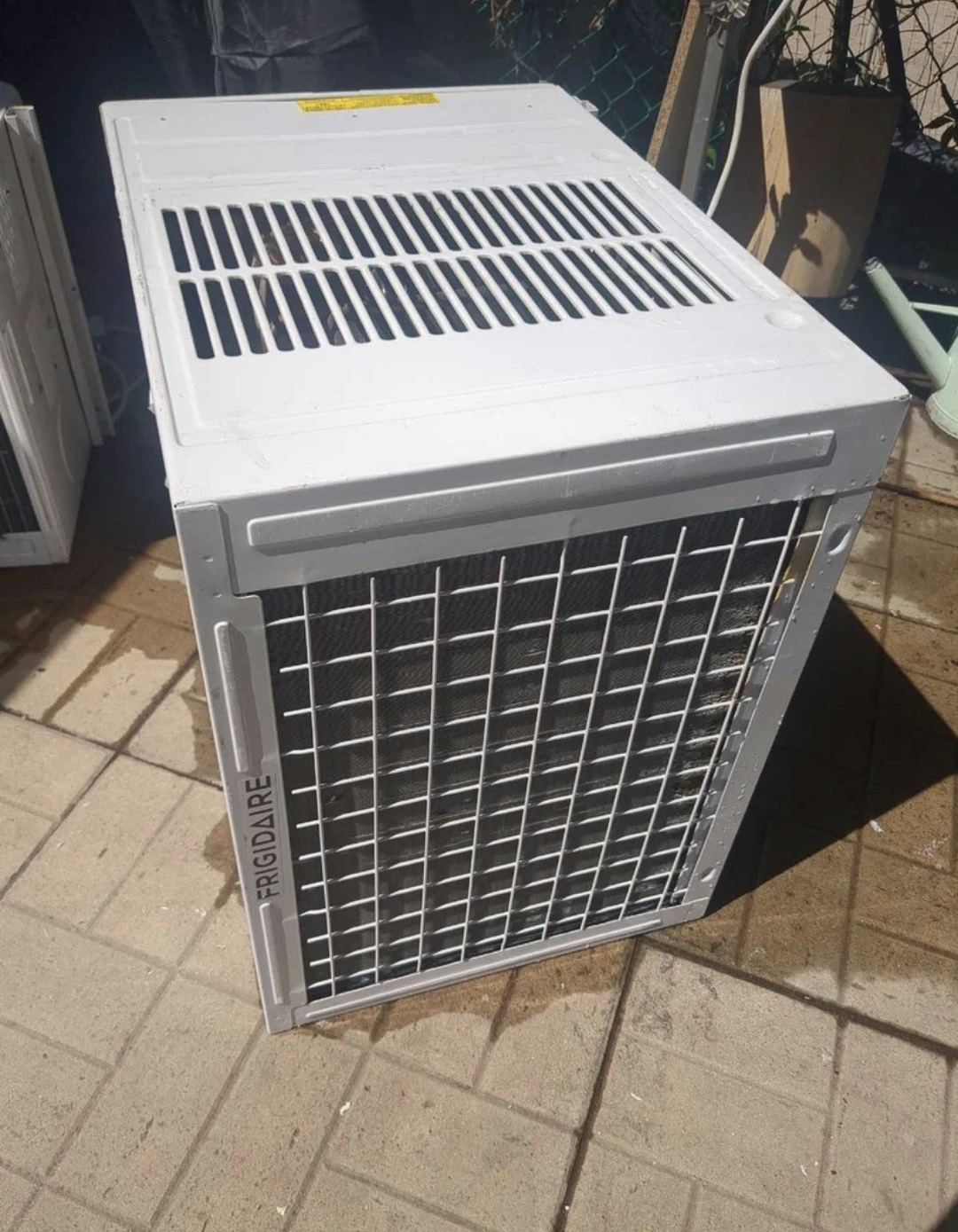 Frigidaire 15,000 BTU Window Air Conditioner - photo 5