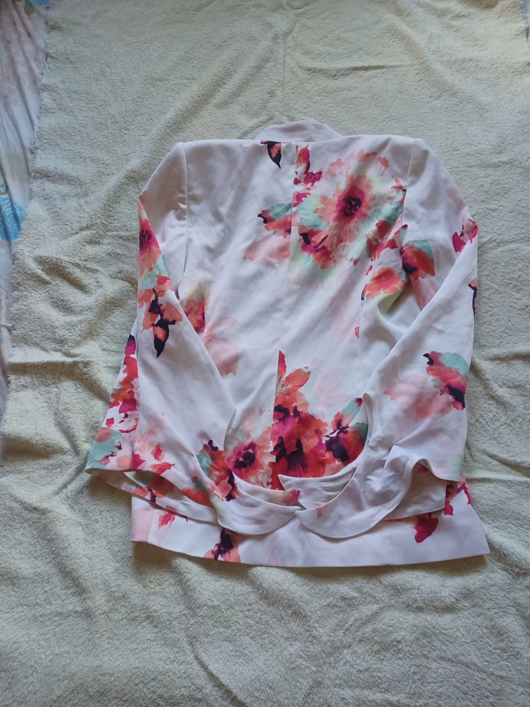 Calvin Klein Women's Floral Blazer Size 6