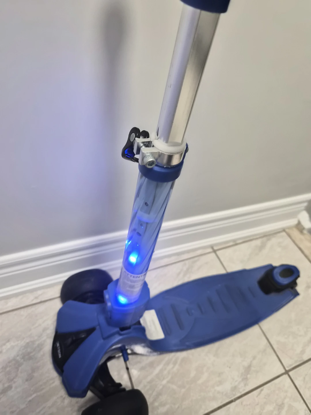 Jetson Blue Light-Up 3-Wheel Scooter - photo 2