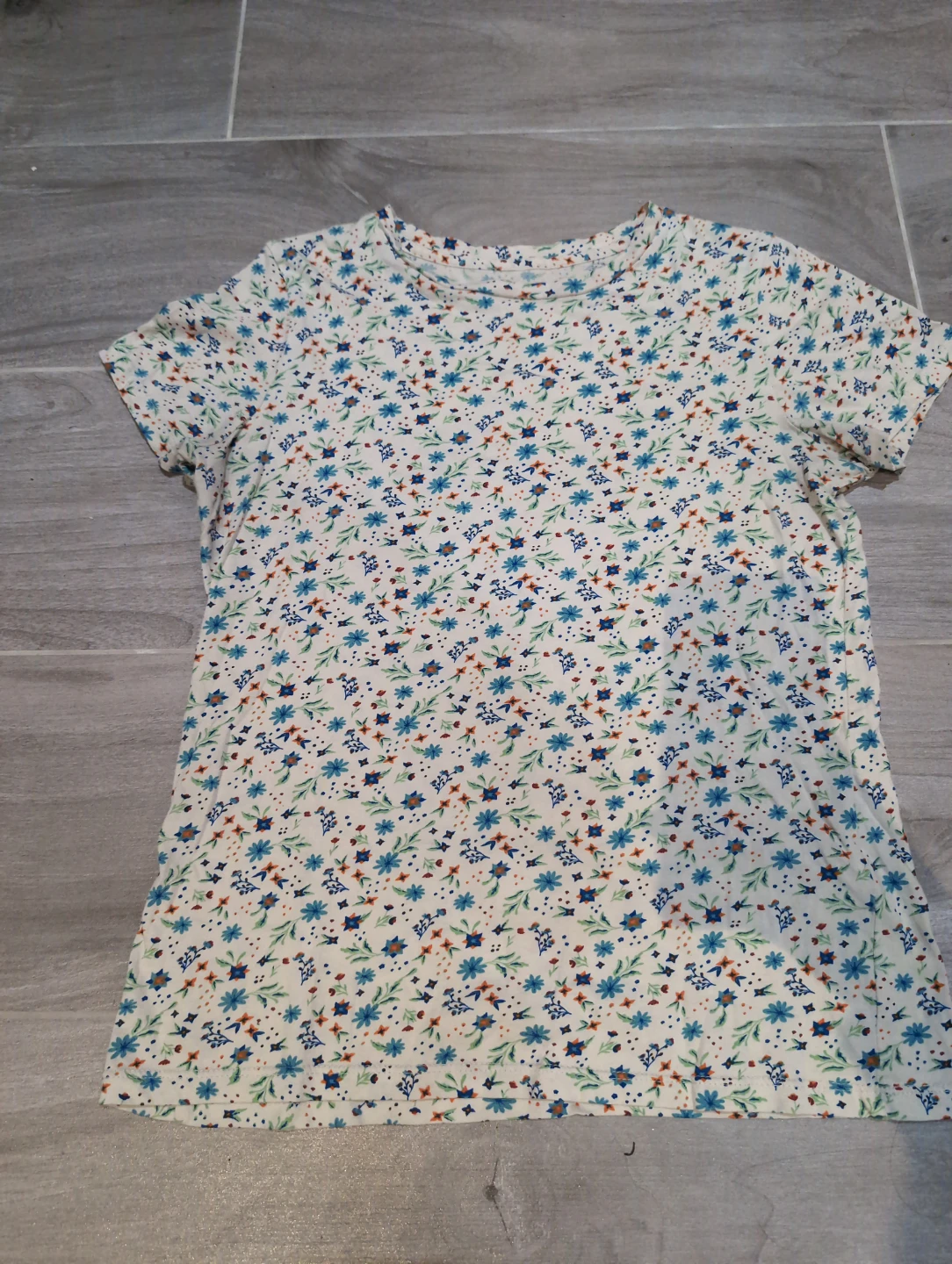 T-shirts - photo 5