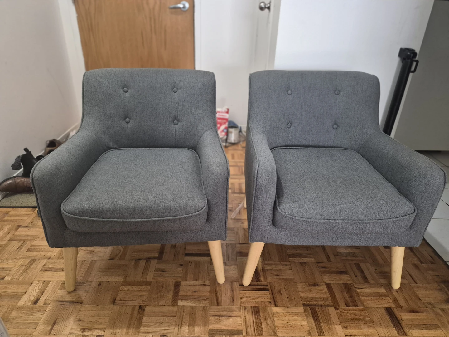 Set of 2 Grey Accent Chairs