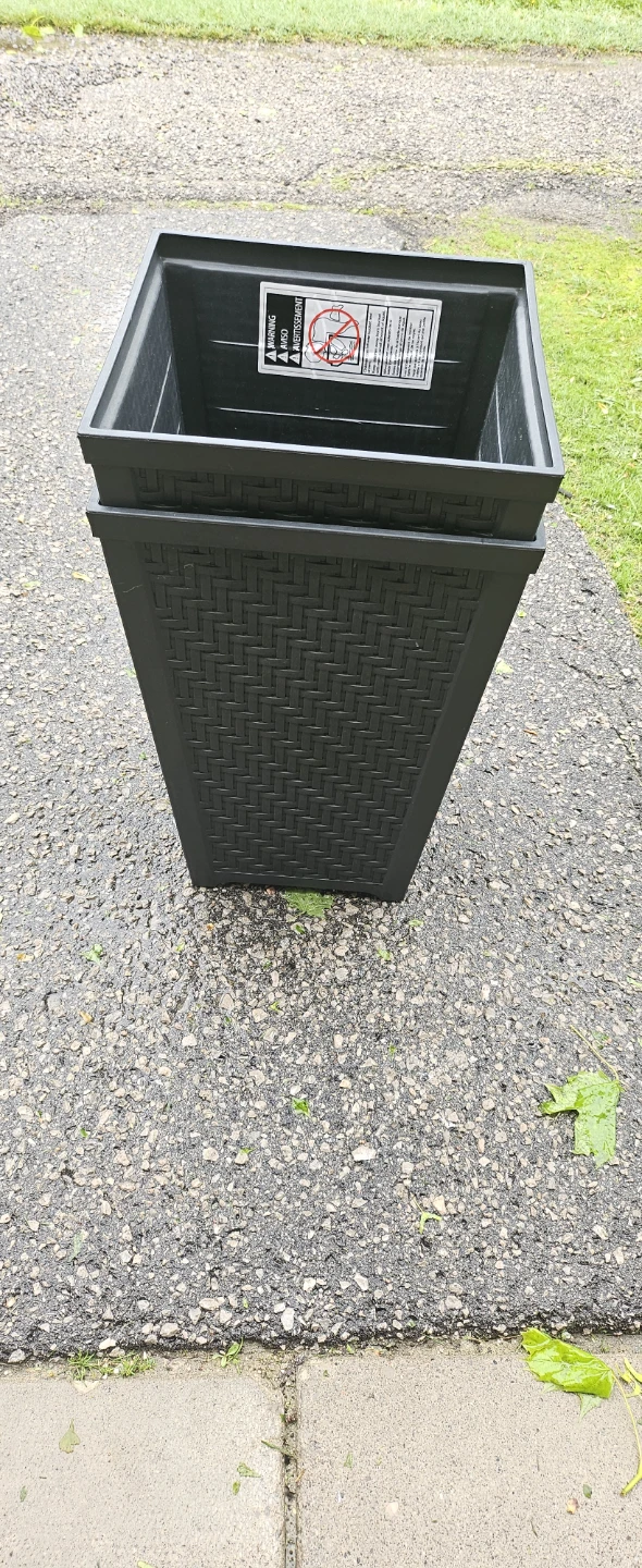 Keter Fiori Planter, Black, 47 Litres - photo 2