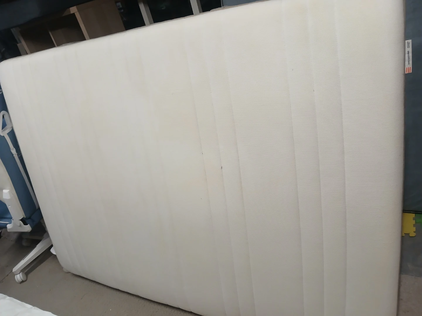 Sealy Mattress Double size - photo 2
