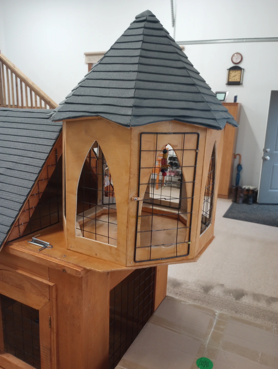 Wooden Two-Tiered Hutch with Turret - photo 3