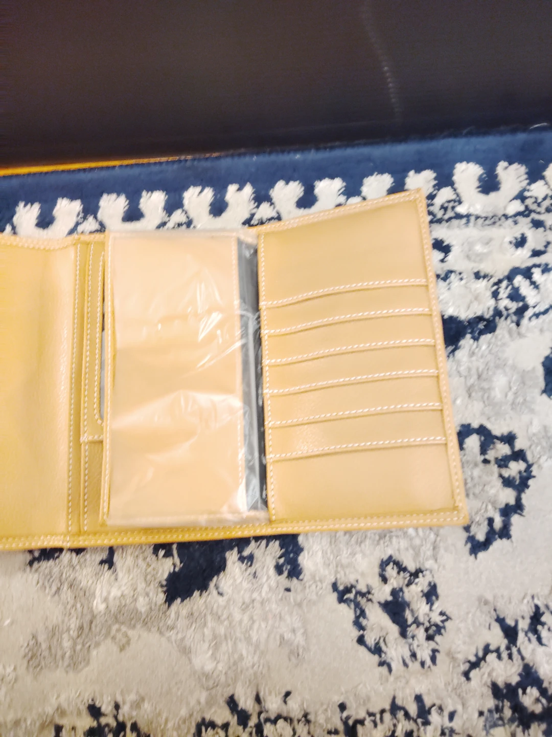 Leather Trifold Wallet - Beige - photo 4