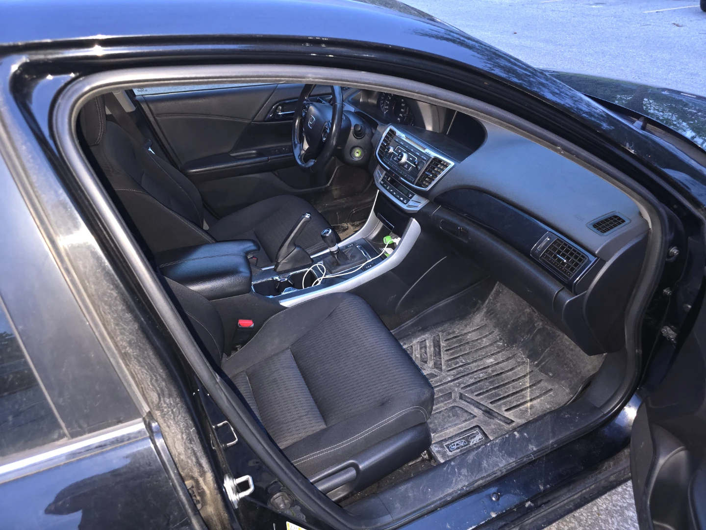 Black Honda Accord Sedan - photo 4