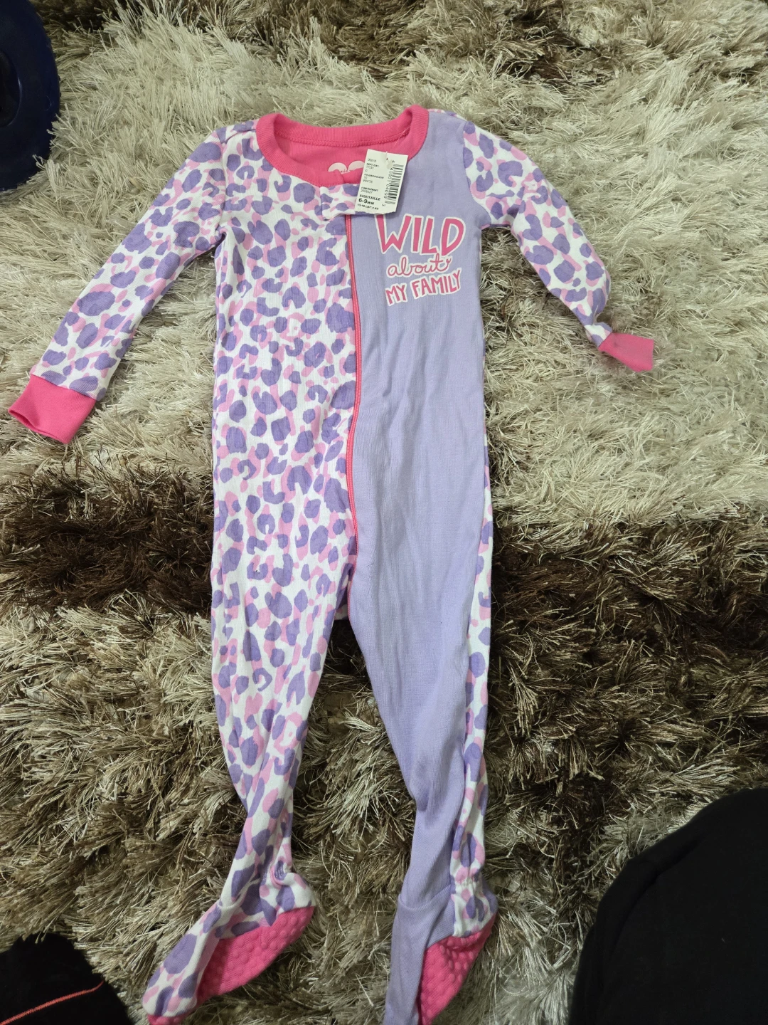 Carter's onesie 6-9 Months