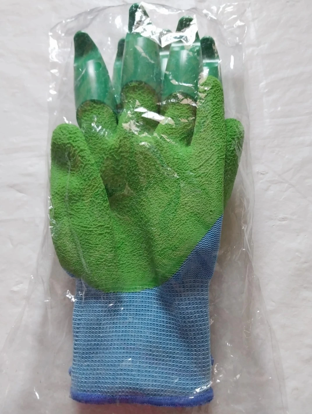 New. Dig Tape Gardening Gloves with Claw Tips. - photo 2