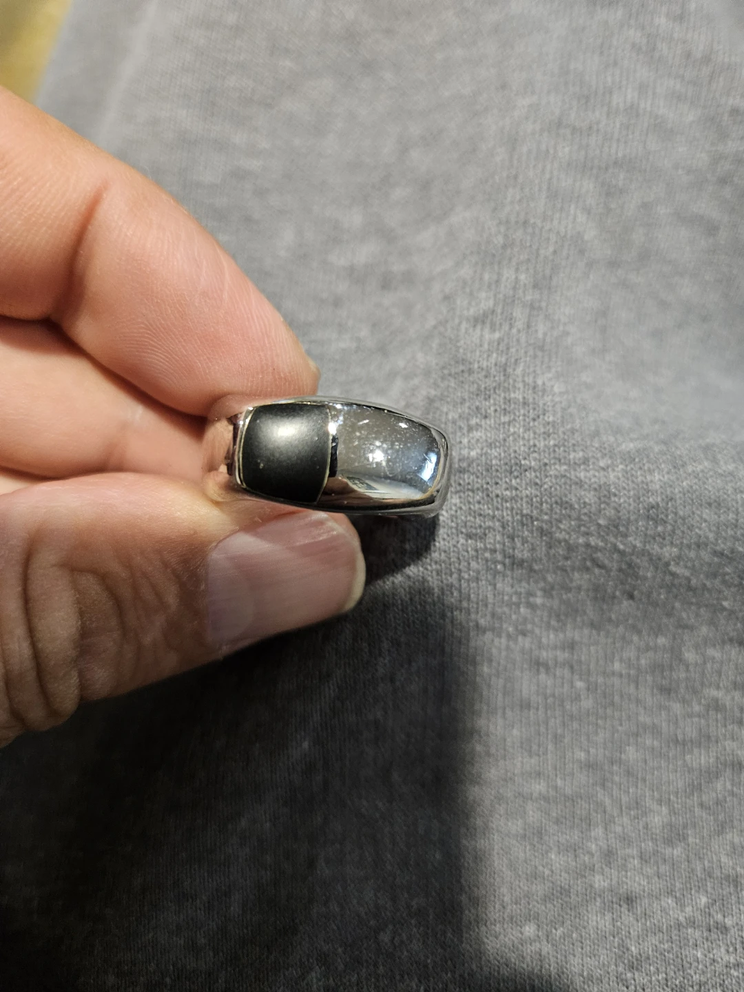 Size 8.5-9 Men's Silver and Black Inlay Band Ring
