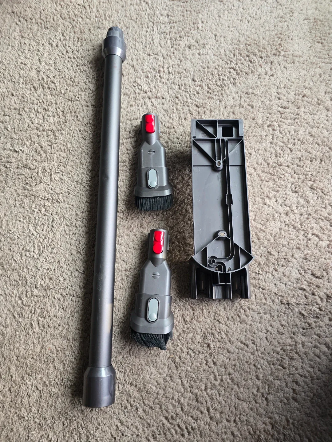 Dyson V7 Docking Station Accessory Wall Mount,Combination Brush - photo 2