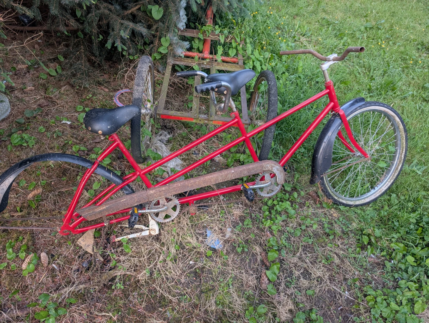 Red Tandem Bicycle - photo 2