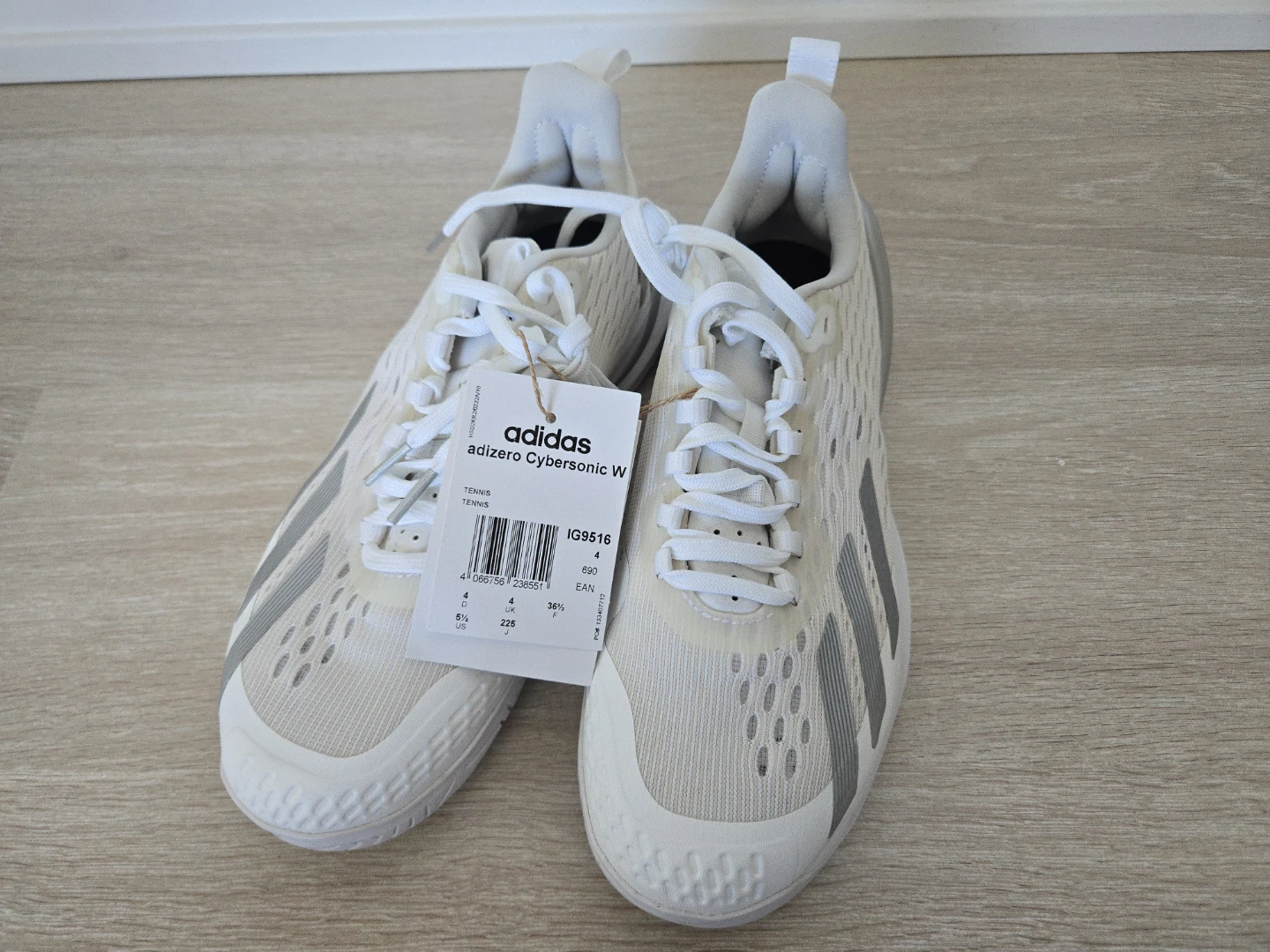 Adidas Adizero Cybersonic W Tennis Shoes White/Silver Size 5.5
