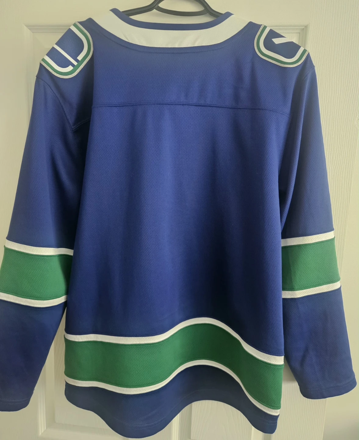 Fanatics Vancouver Canucks Hockey Jersey - photo 2