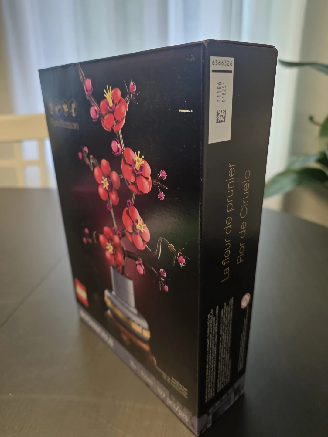 LEGO Botanicals Plum Blossom Building Set 10369 - photo 2