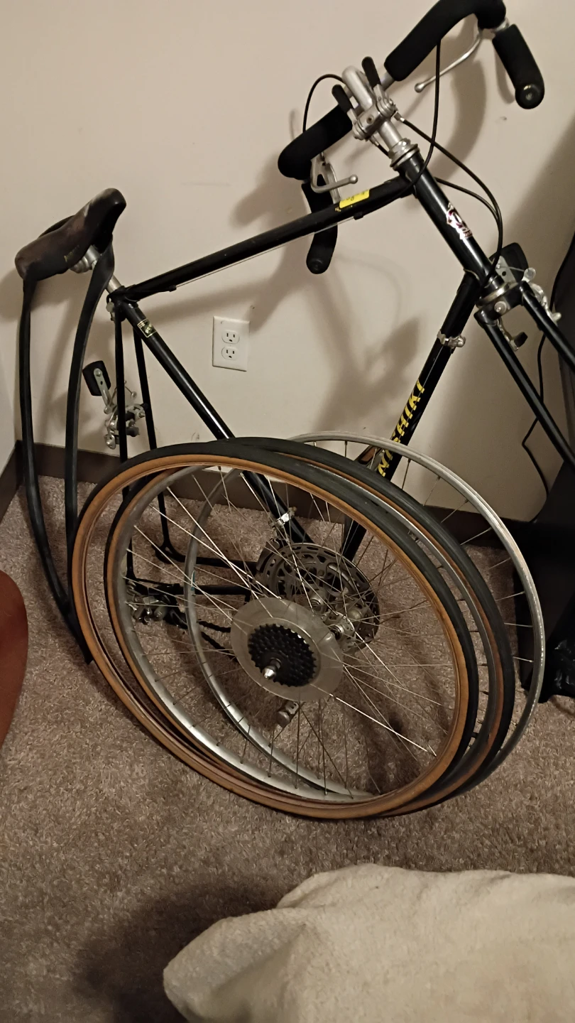 Vintage Nishiki Road Bike - photo 2