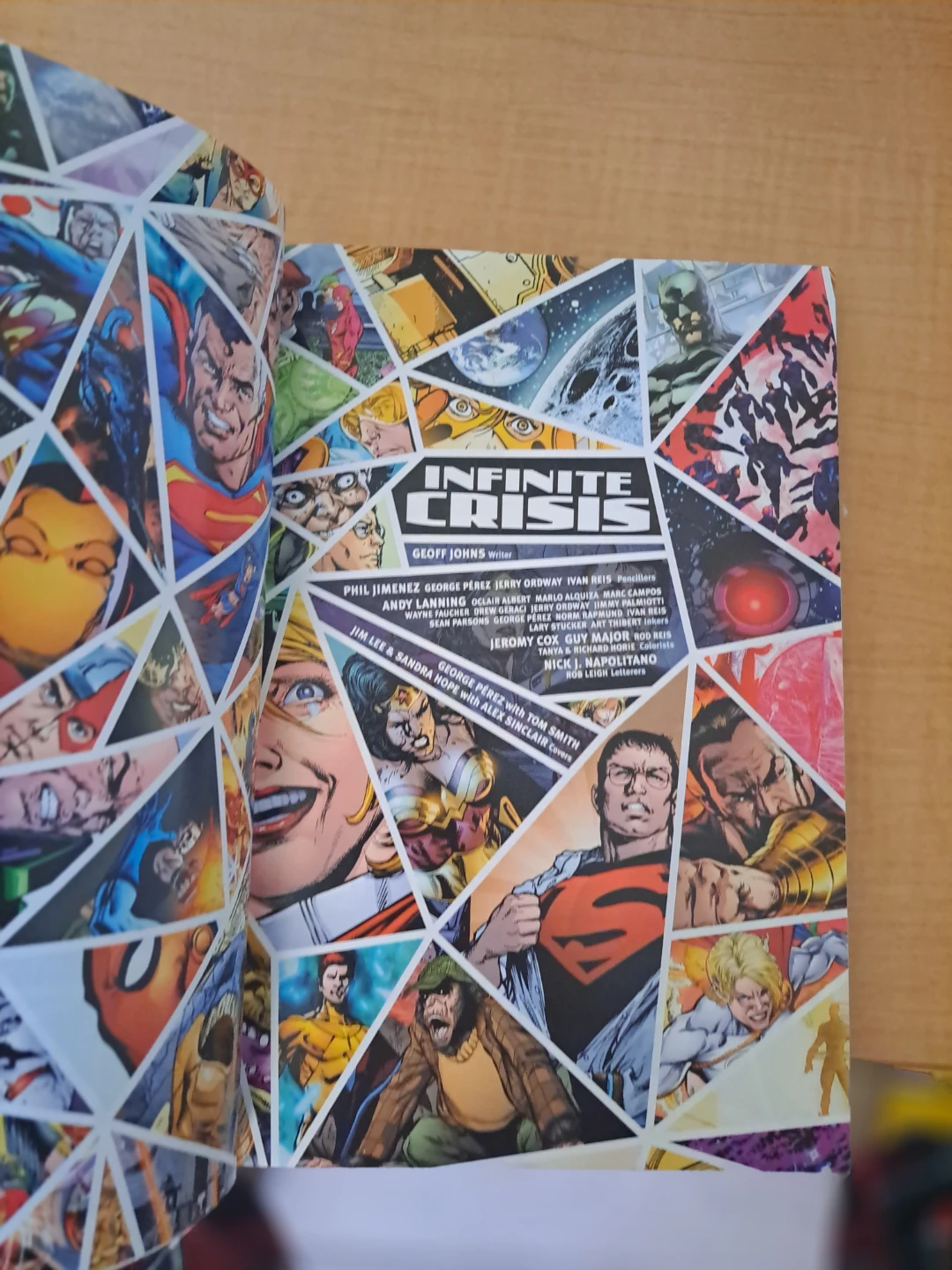 DC Comics Infinite Crisis Graphic Novel - photo 3