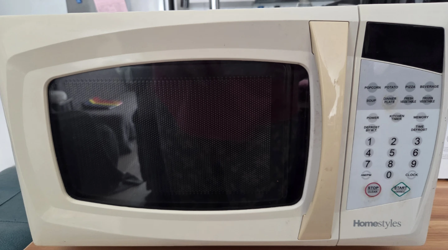 Homestyles Microwave Oven