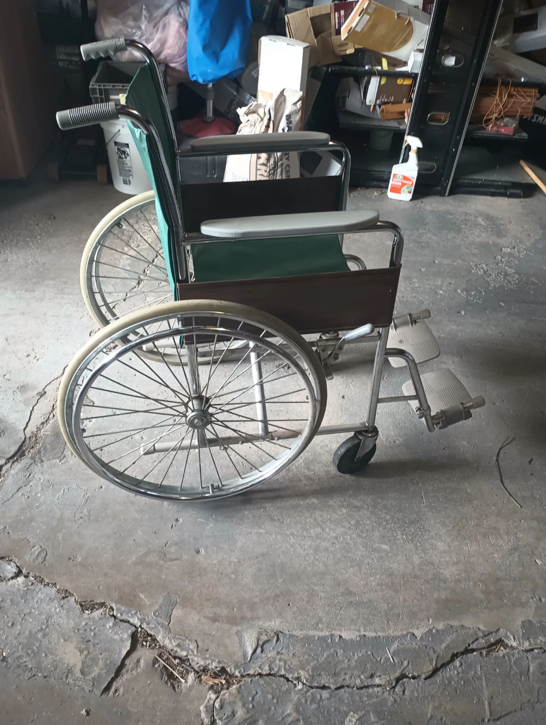 Green Wheelchair - photo 2